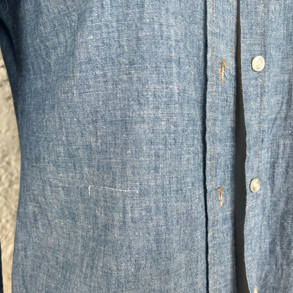 Vintage Levi’s Orange Tab Chambray Denim Button Up Top - Picture 4 of 4